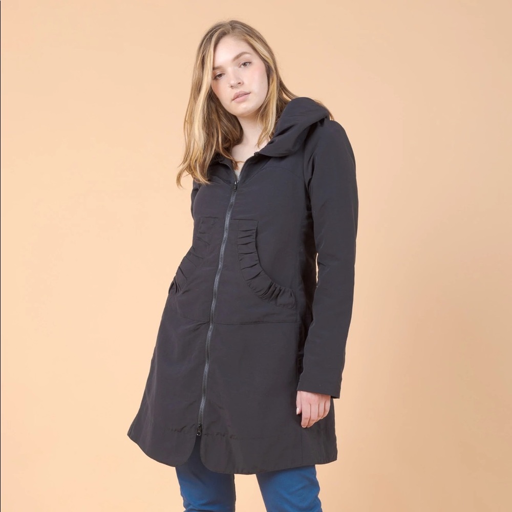 Practical and stylish raincoat